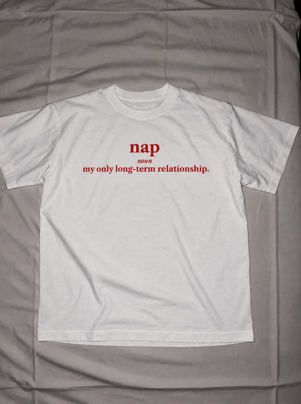 Relaxed Tee. nap – flat lay