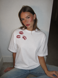 Relaxed Tee. kisses