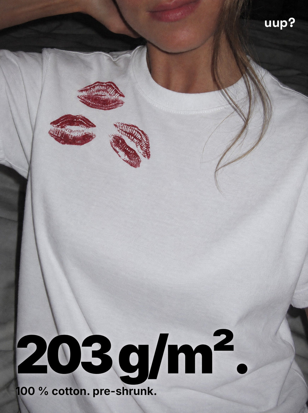 Relaxed Tee. kisses – editorial photo